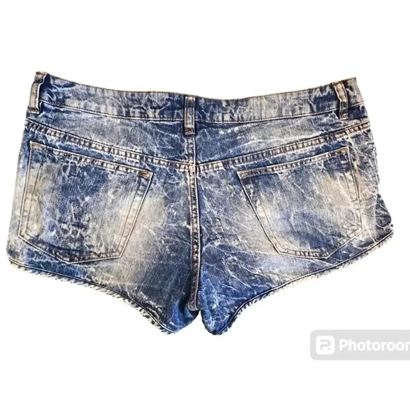 Womens Acid Wash Upcycled Jean Shorts Patch Girl X Press Sz 14 - Picture 4 of 7